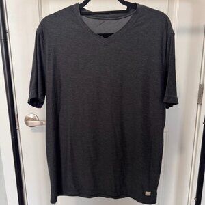 Vuori V-Neck Tee - gray/black